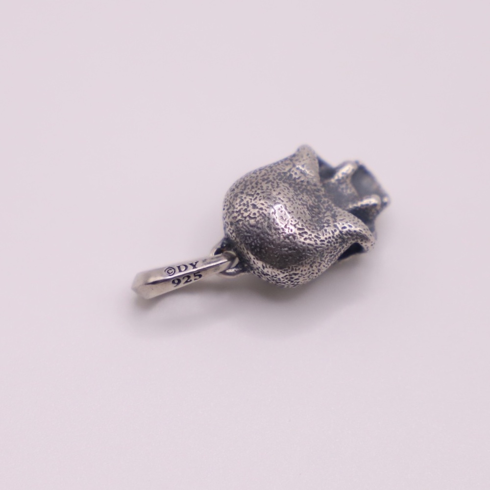 David Yurman Large Silver Skull Charm Pendant - Picture 6 of 6